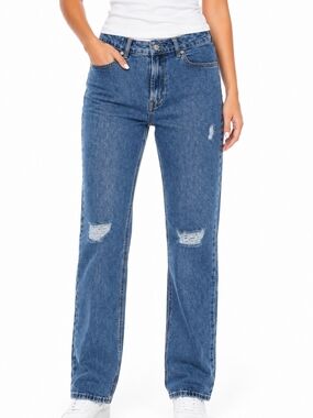 Forever 21 Straight Leg Distressed - Size 27